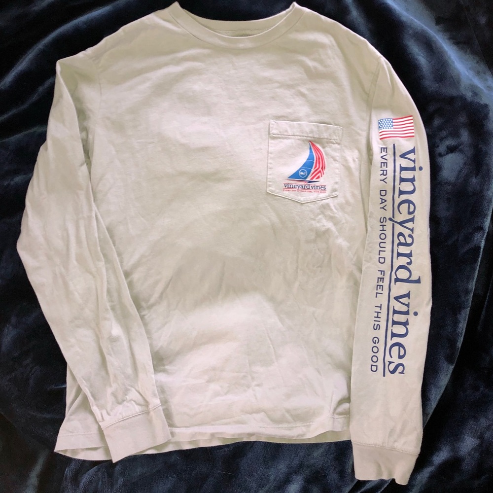 Vineyard Vines America’s Cup tshirt
